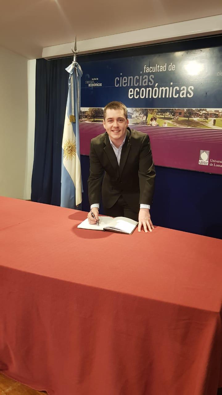 Dr. Agustín Garate, Contador Público